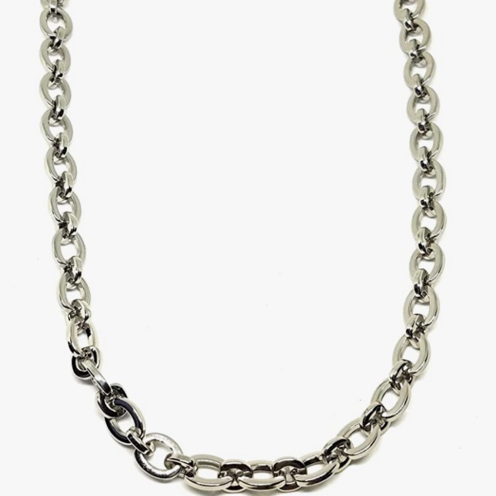 Price Drop! Bold Chain Silver tone necklace